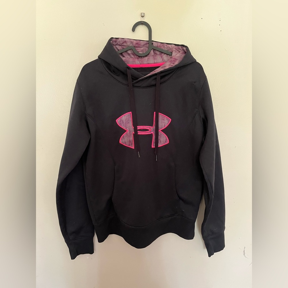 UNDER ARMOUR PINK AND BLACK HOODIE